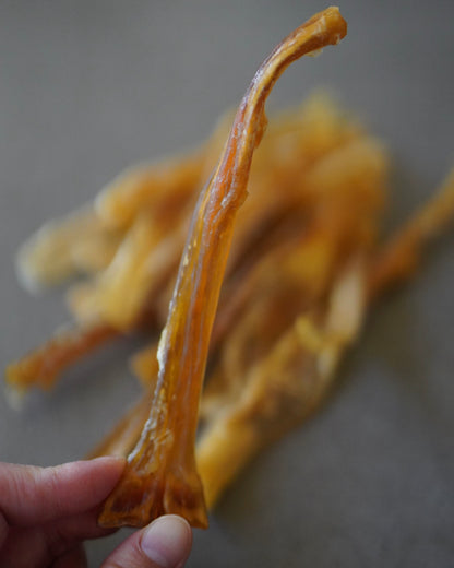 Dehydrated Grass-Fed Beef Tendon Sticks | 4 oz